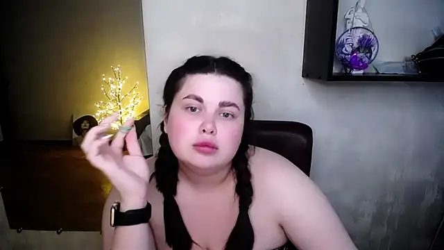 Emily_Mo webcam