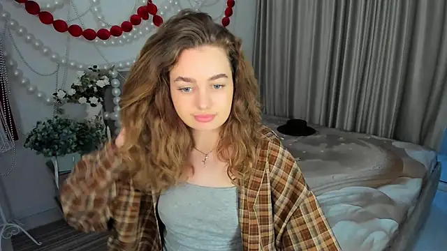 MiracleCurly webcam
