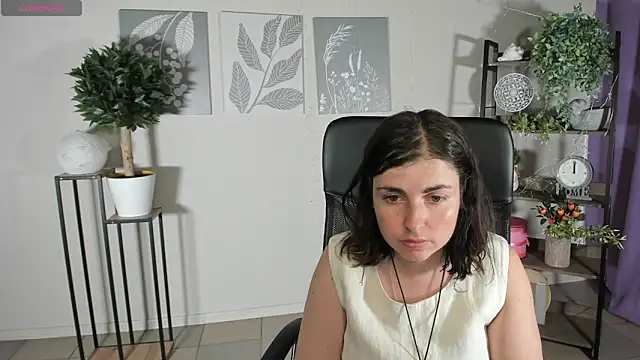 MartaEdams webcam
