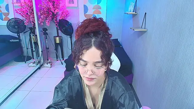 Maggy_t18 webcam