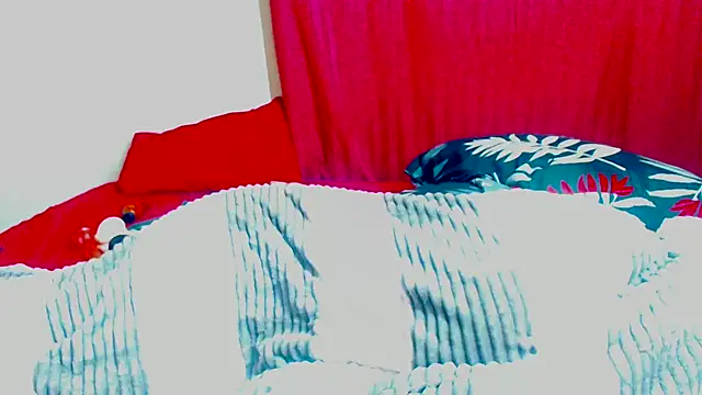 Juicyasss35xx webcam