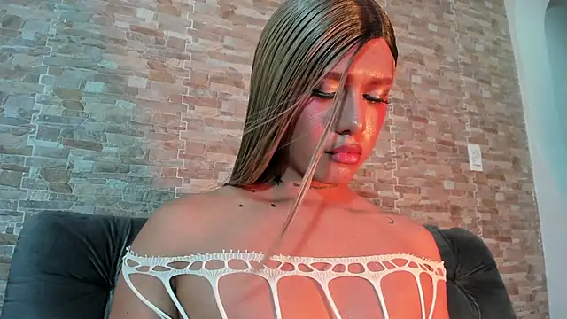 Dreams_Chloe webcam