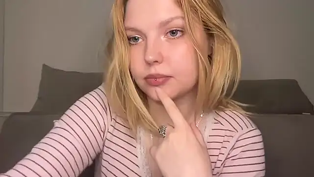 Ophelia_Ritz webcam