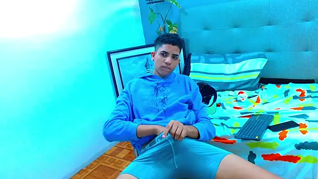 Lukaz_Caballero webcam