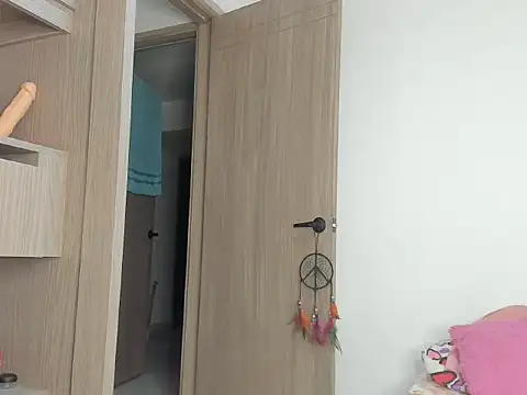 nia_brown webcam