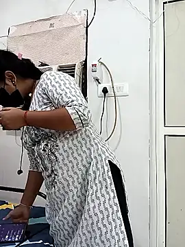 Riya_hot8 webcam