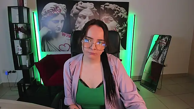 TiffanysGlow webcam
