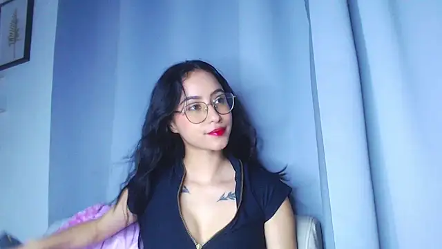 alana_salem webcam