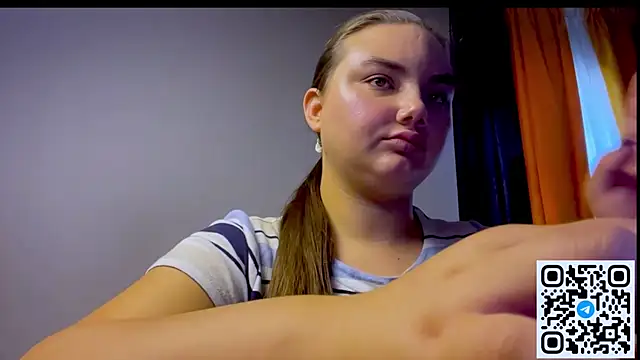 Dreamyblushfairy webcam