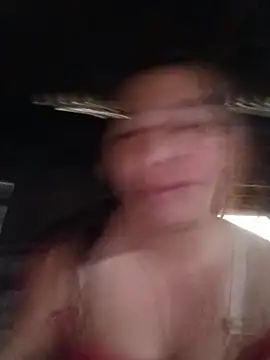 quynhkoolbae webcam