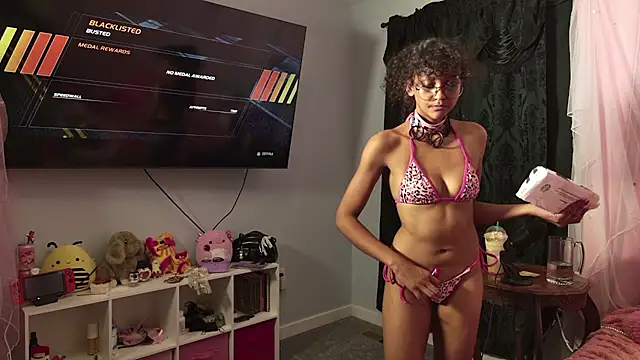 mia_hart webcam