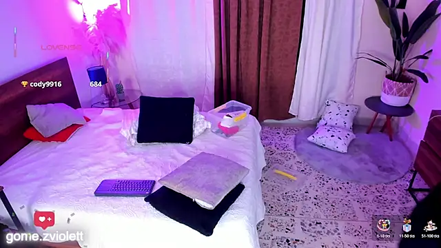 ViolettGomez_93 webcam