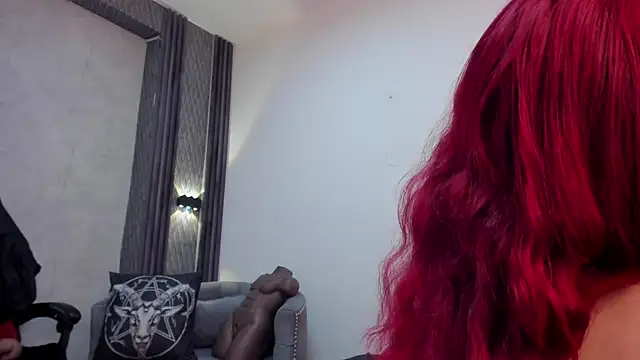 selene_red_ webcam