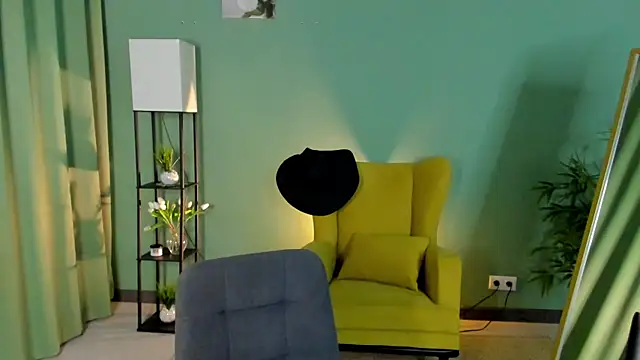 LeticiaRomano webcam