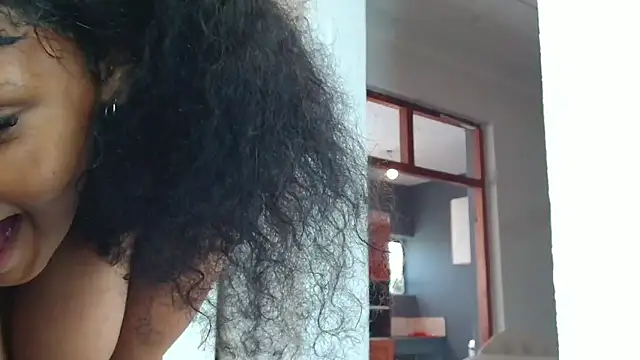 ConnieSmall24 webcam