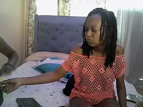 Melanin_goddess22 live cam on StripChat