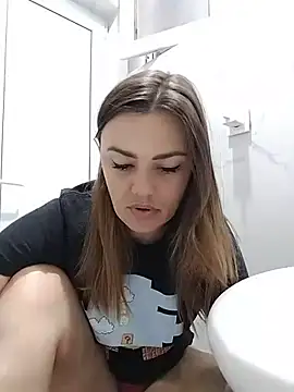 KrissSexi live cam on StripChat
