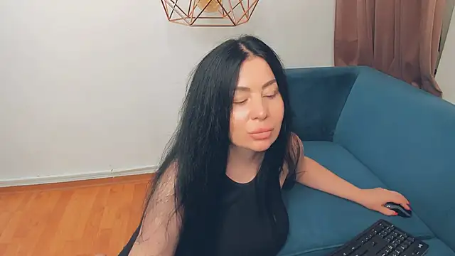 BrilliantGirll webcam