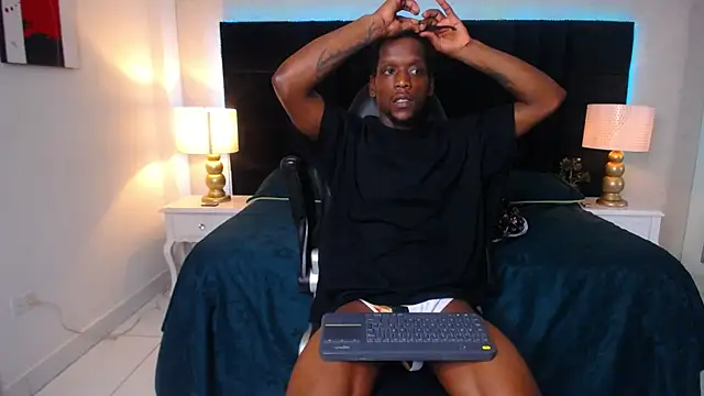 SkylerBigxxx webcam
