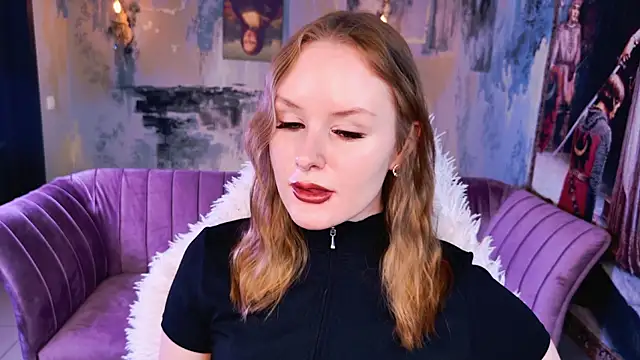 VivienLeeigh live cam on StripChat