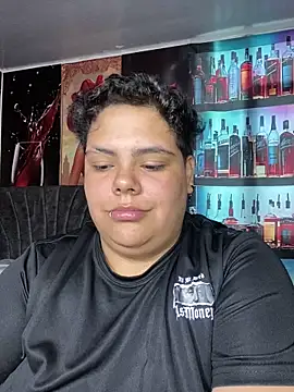 Hailey_Curvy webcam