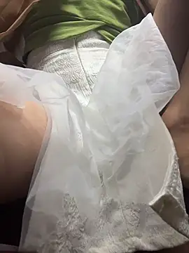 kiss_loo webcam
