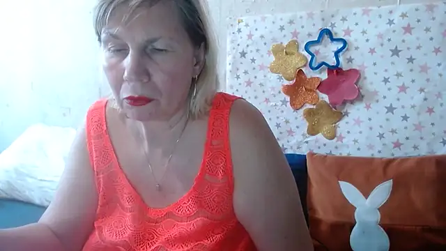 QueenLana webcam