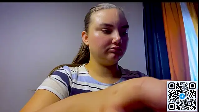 Dreamyblushfairy webcam