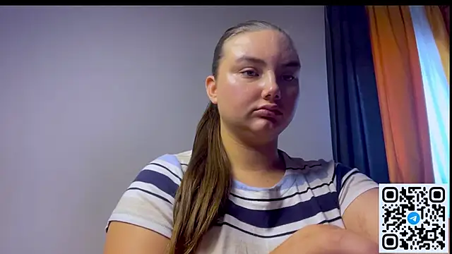 Dreamyblushfairy webcam