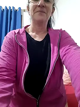 Camilegaucha live cam on StripChat