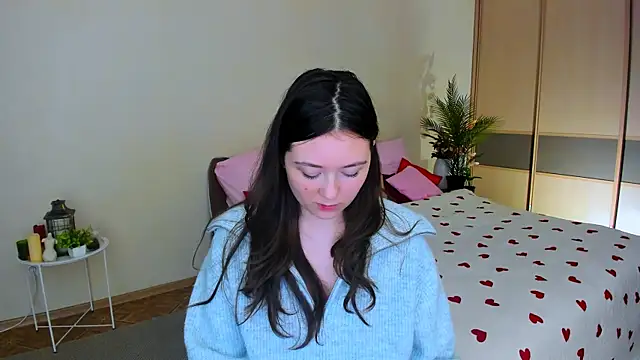 AlluringLookk webcam
