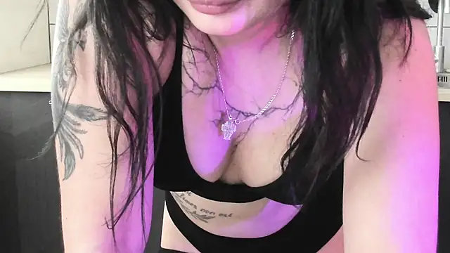 Dark_Moni webcam