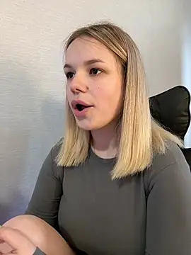 KimEvanss webcam