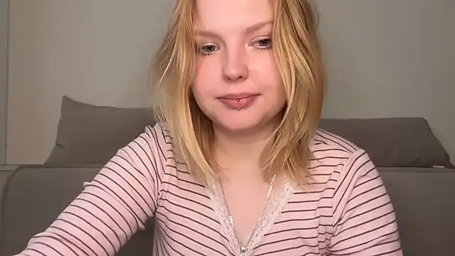 Ophelia_Ritz webcam