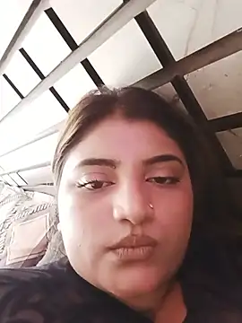 Sanaya_Gil webcam