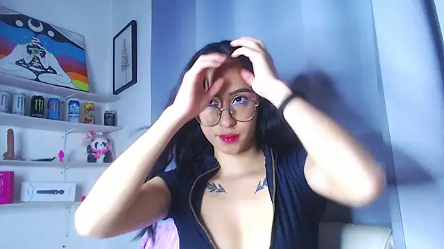 alana_salem webcam