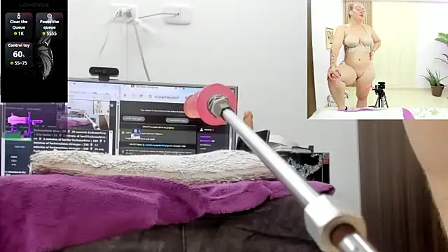 Paulina_Davis_ webcam