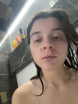 LilyIrons webcam