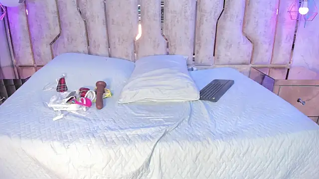 chica_nocturna25 webcam