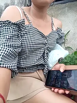 Linda-yiyi webcam