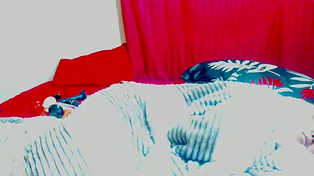 Juicyasss35xx webcam