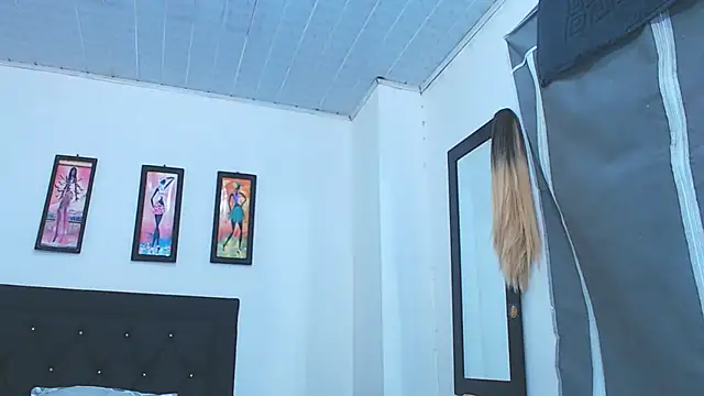 natashat_lorent webcam
