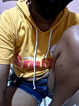 isha_zara webcam