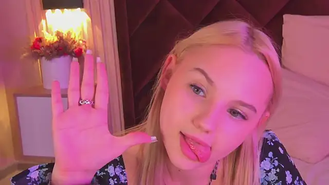 Sky_Cutie webcam