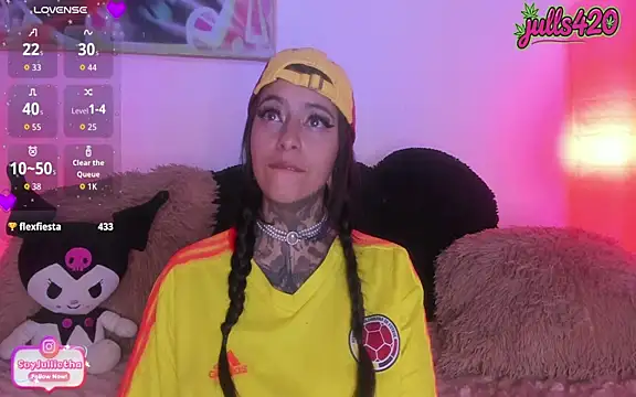 Julls420_ webcam