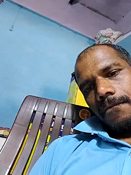 Daddyishere_19 webcam