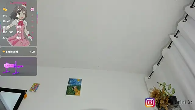 Mia-Valeria- webcam