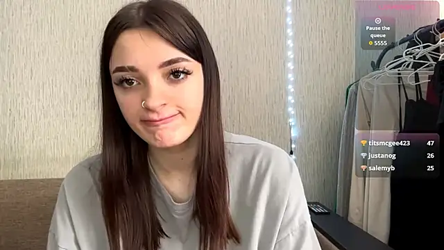 Luna_Frost webcam