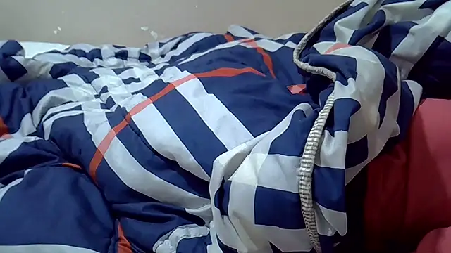 Just_Karu webcam