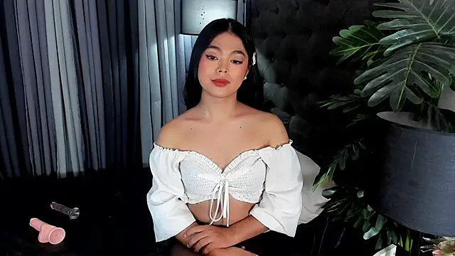AsianHugecockAnna webcam